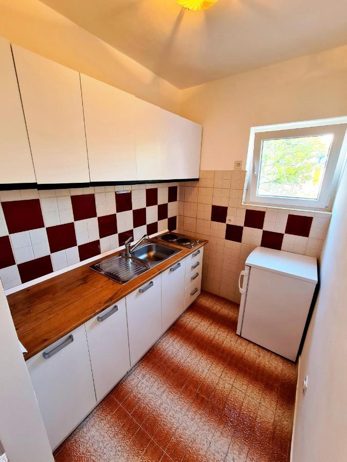 Apartment Jadro Supetar Exteriér fotografie
